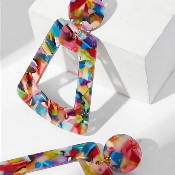 Geometric Acrylic Multicolored Earrings - Picture 3 of 5